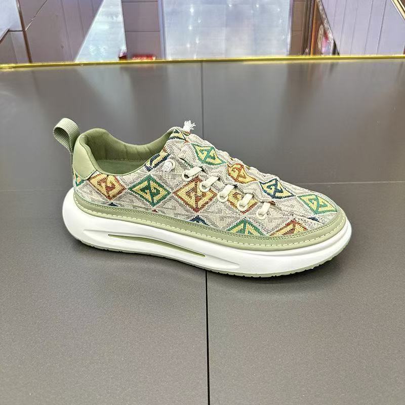 Zapatos de hombre de lona bordados de marea nacional primavera y verano nuevo estilo chino transpirable todo-fósforo deportes y zapatillas de deporte de ocio zapatos de tela de un pie