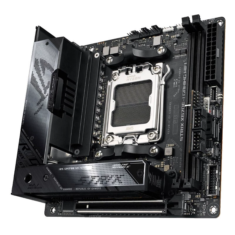 Материнская плата ROG Strix X670E-I Gaming WiFi AMD X670/ SOCKET AM5