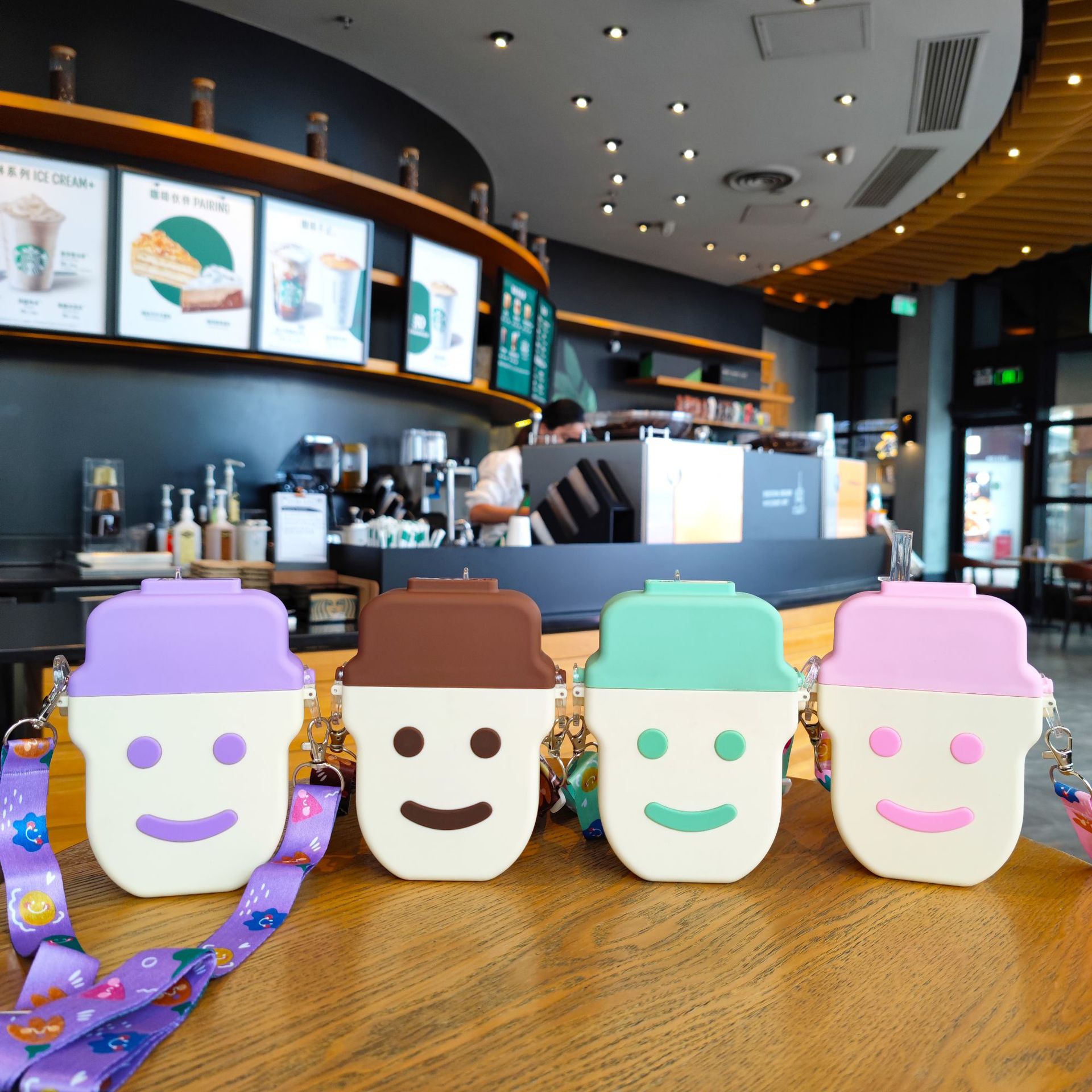 Creativo en línea rojo cara sonriente helado taza verano niña corazón helado paja agua taza Correa portátil comercio electrónico transfronterizo