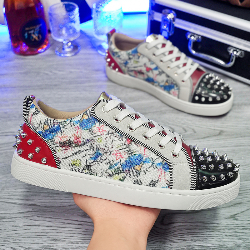 2025 punk estilo remache skate zapatos de moda deportiva nicho estrellas Europa y América en vivo estudiantes zapatos de moda al aire libre