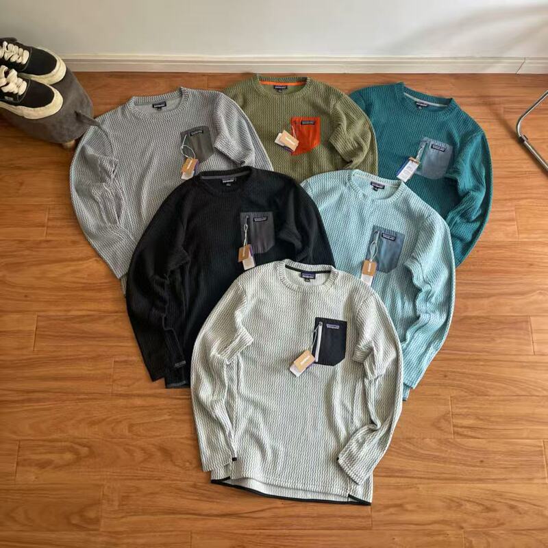 Pat Outdoor R1 Round-Neck Polar Fleece Autumn and Winter Sweatshirt, Warm and Trendy for Both Men and Women, Couple Style