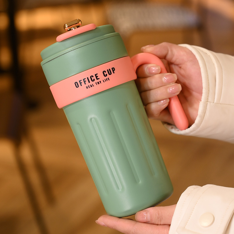 新しいコーヒーカップ 304 ステンレス鋼魔法瓶カップ屋外高価値男性と女性の車のウォーターカップギフト卸売|undefined