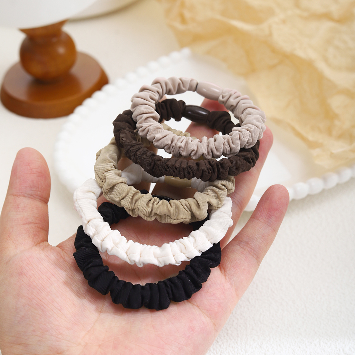Versión coreana de tela, lazo para el cabello del intestino delgado, estilo femenino, accesorios para el cabello hechos a mano de bricolaje, material para sombreros, lindas bandas de goma para atar el cabello