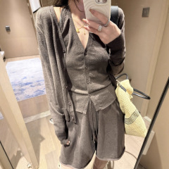 韩系懒人套装女可叠穿挂脖背心＋针织开衫＋针织中裤三件套