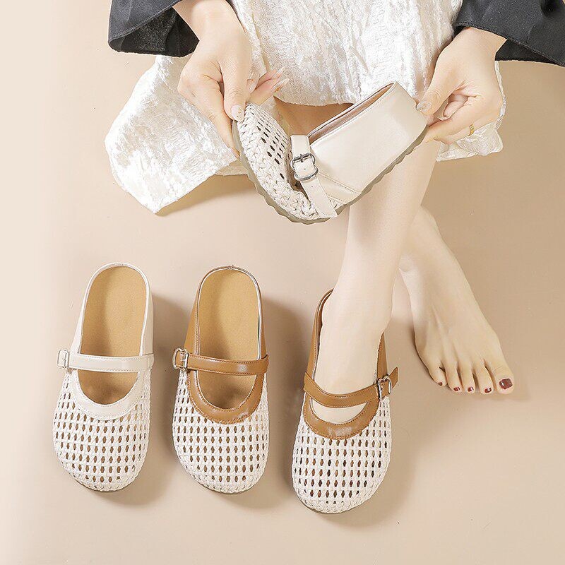 New Style Women's Closed-Toe Flat Birkenstock Shoes for Outdoor Wear, with Thick Soles, Internal Height Increase, Hollow Design, Breathable, Closed-Toe Slippers New Style Women's Closed-Toe Flat Birkenstock Shoes for Outdoor Wear, with Thick Soles, Internal Height Increase, Hollow Design, Breathable, Closed-Toe Slippers