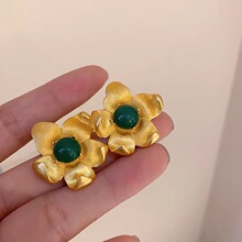 欧美中古风个性珍珠花朵耳环时尚金属风耳钉创意夸张百搭通勤耳饰