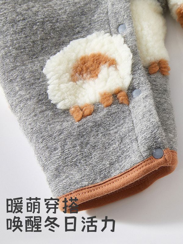 Bebé mono Otoño e Invierno engrosado cálido mameluco con capucha ropa de algodón acolchado niños y niñas bebé lindo mameluco tridimensional ovejas