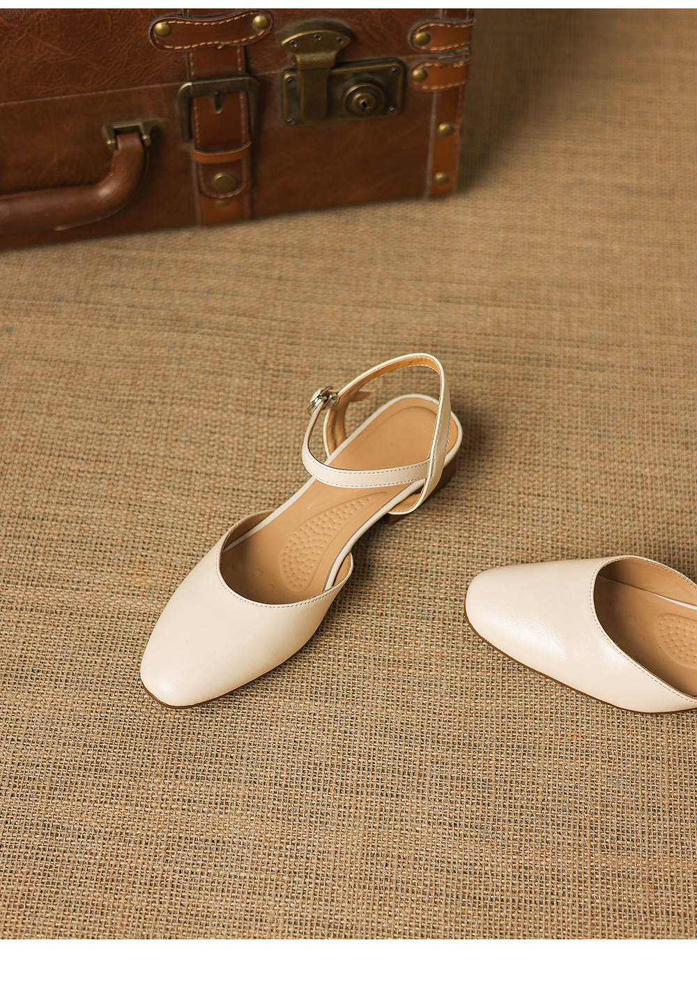 Sandal nữ quai chữ V bít mũi đế bệt phong cách đơn giản — đen chi tiết 16