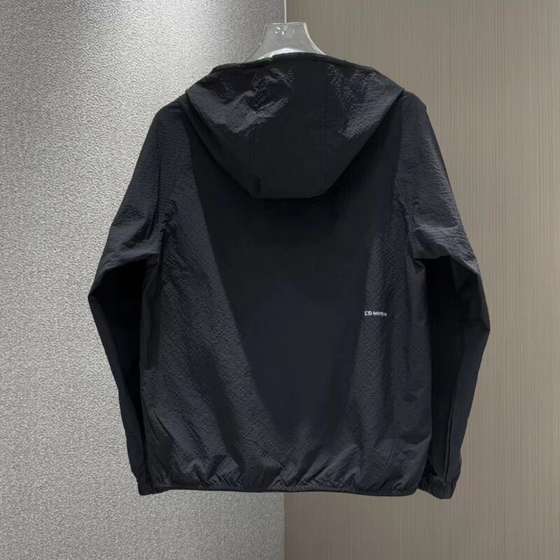 Men's Jacket 2026 Spring and Autumn Fashion Bubble Gauze Lightweight Trendy Breathable Hooded Single-Layer Jacket Men's Outerwear