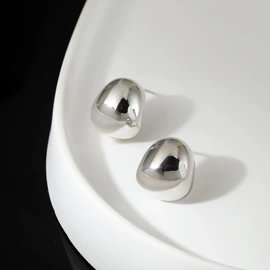 项链;耳钉;耳扣