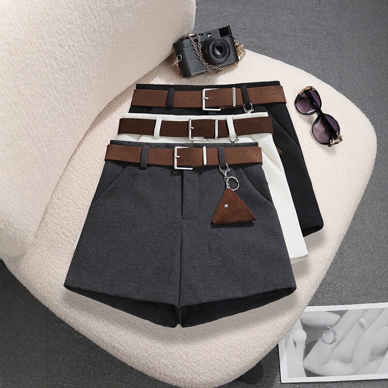 With a Waist Bag Belt~ Versatile High-Waisted Woolen Shorts Korean Style Women's Loose Slimming Wide-Leg Casual Boot Shorts 9814 With a Waist Bag Belt~ Versatile High-Waisted Woolen Shorts Korean Style Women's Loose Slimming Wide-Leg Casual Boot Shorts 9814