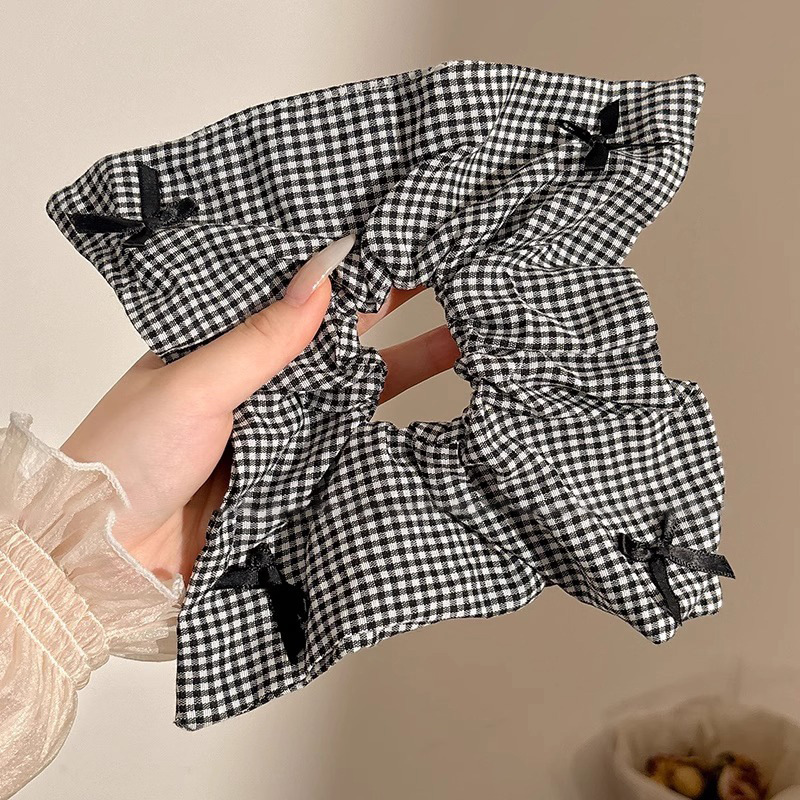 2 # Pañuelo cuadrado con lazo de rejilla de pájaro seco blanco y negro aproximadamente 24*24cm