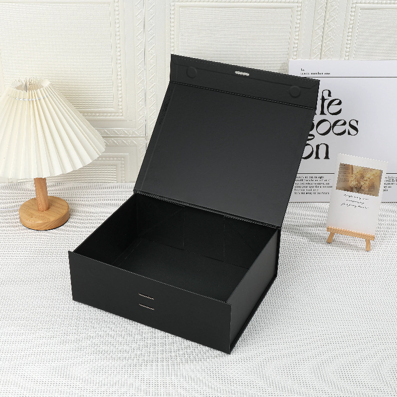 Caja de papel plegable simple transfronteriza en existencia, caja de regalo con tapa magnética abatible, personalizable con impresión de logotipo.