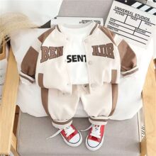 宝宝春秋季套装2023新款时髦中小童韩版帅气字母棒球服三件套