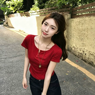 红色半开领正肩短袖T恤女夏季爆款2026新款修身显瘦上衣辣妹穿搭