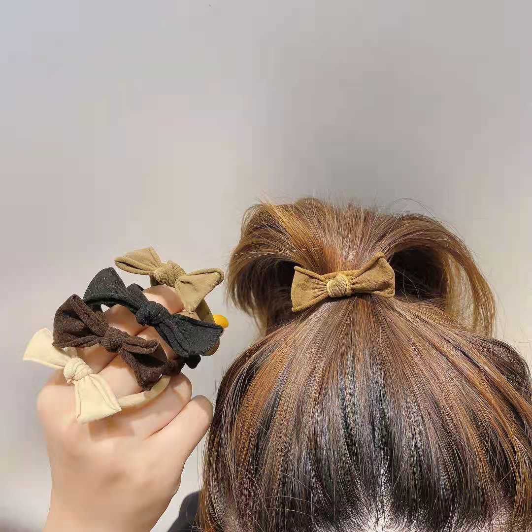 seamless bow scrunchie