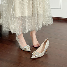 775-2法式方扣高跟鞋时尚气质主婚纱秀禾婚鞋浅口细跟不累脚单鞋