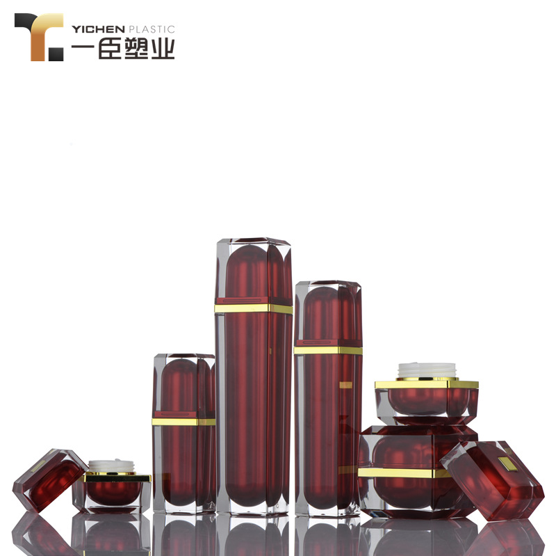 100ml红色透明四方亚克力瓶子化妆品膏霜乳液套装瓶贴片瓶 喷雾瓶