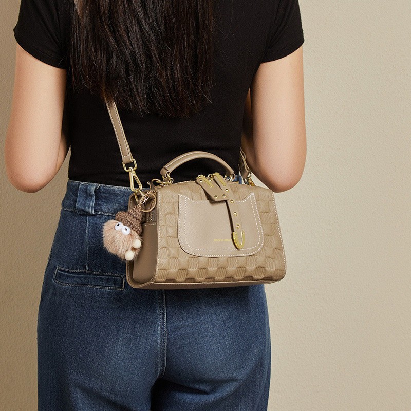 보스턴 가방 2024 새로운 선물 여성 가방 유행 크로스 바디 가방 휴대용 베개 가방 TANABATA 선물 경량 소형 가방