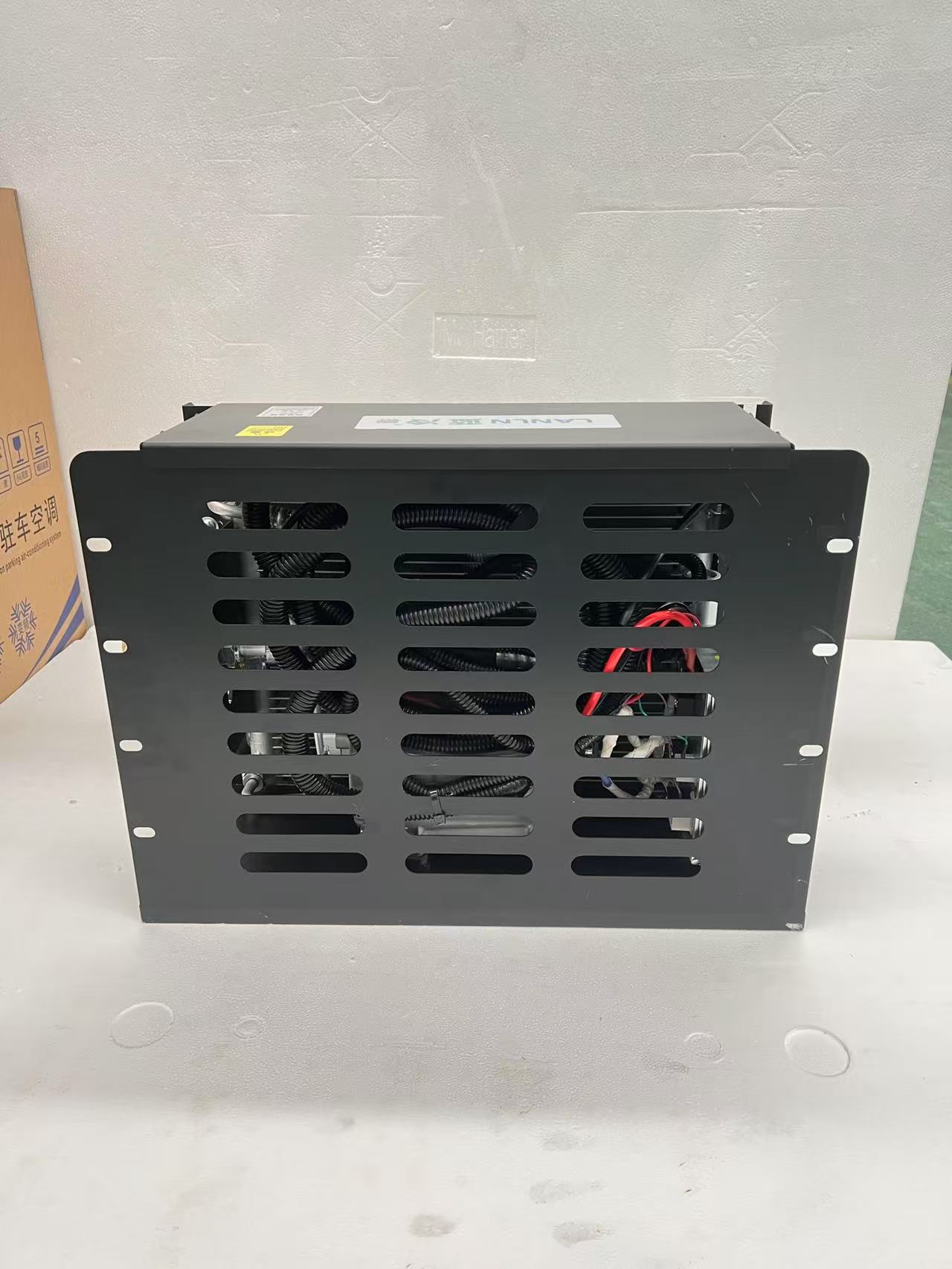 Large truck parking air conditioner 24v refrigeration intelligent frequency conversion car modification 12v car air conditioner excavator engineering vehicle