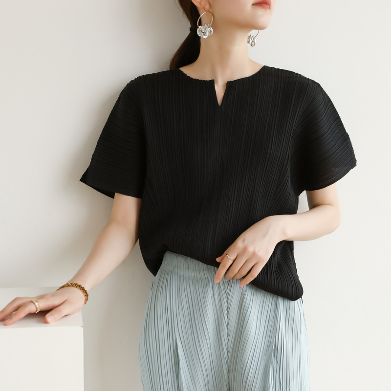 Factory direct supply summer new high-end pleated plus size casual loose small V split collar stylish T-shirt