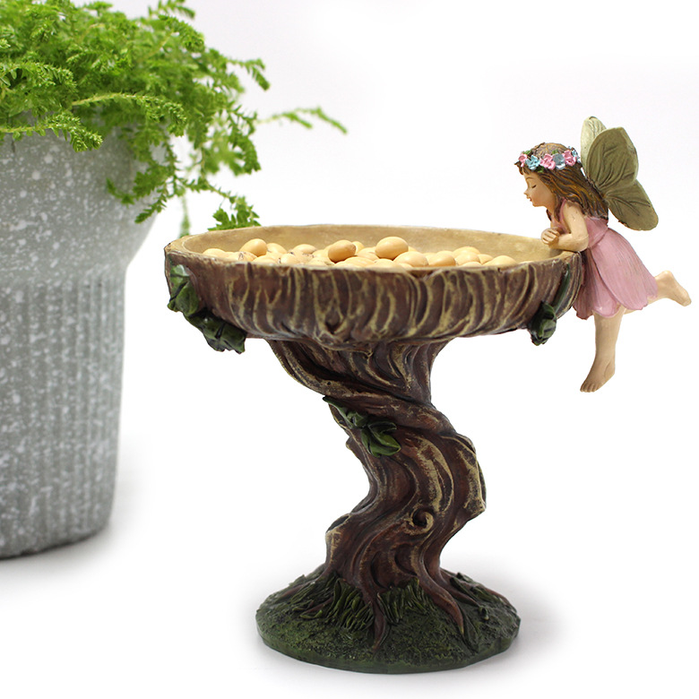   spring and summer new little Angel elf bird feeder outdoor resin crafts courtyard outdoor decoration