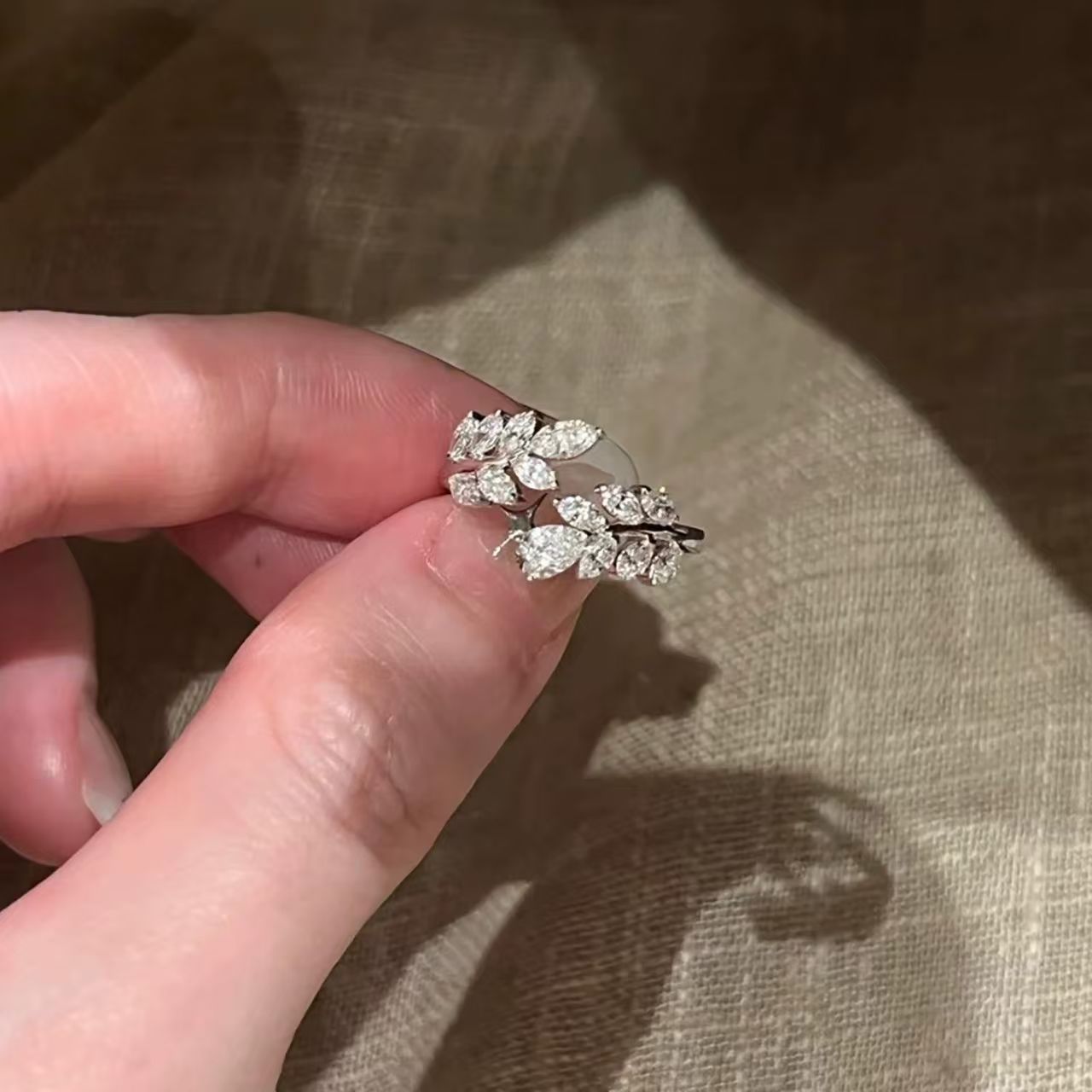 Super Shiny Gentle Wheat Ear Ring 2026 New Model Exquisite Retro Light Luxury Niche Design Finger Ring Jewelry Fully Encrusted with Diamonds