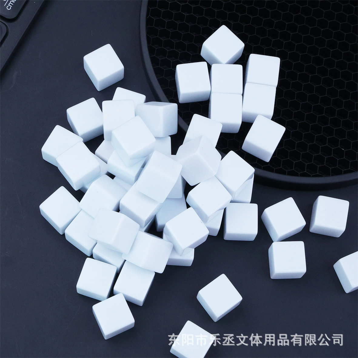 Полноразмерный прямой угол белый глянцовый кубик печатное сито сито чашки игры развлечения цвет глянць