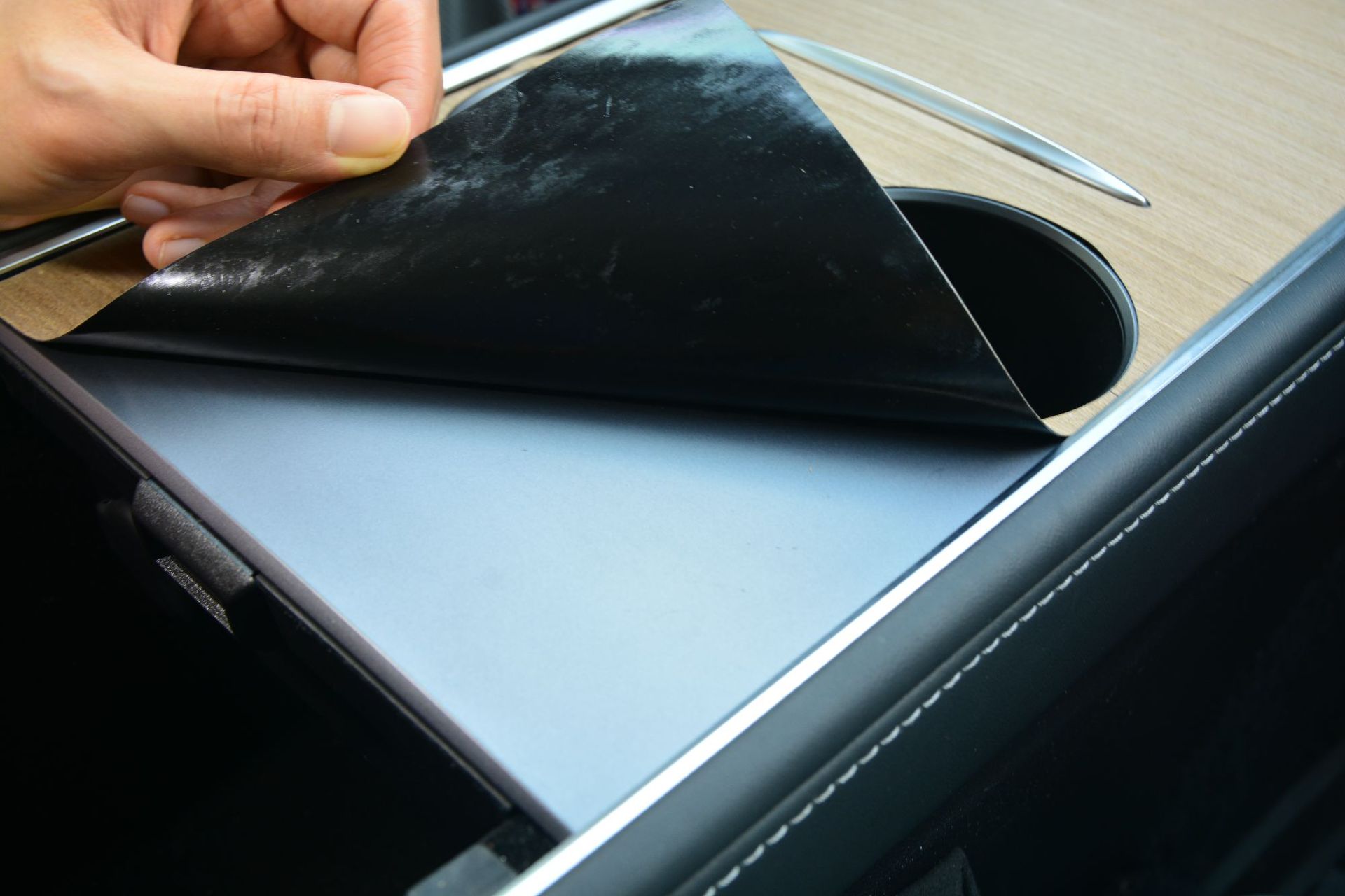Suitable for Tesla Model 3/Y Central Control Pc Panel Film, Suede Leather and Solid Wood Sticker Modification, Car Anti-Slip