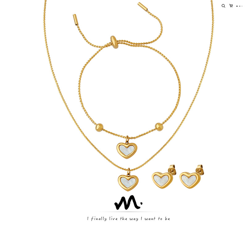 Set collana e bracciale con conchiglia a cuore tre pezzi_voghion.com