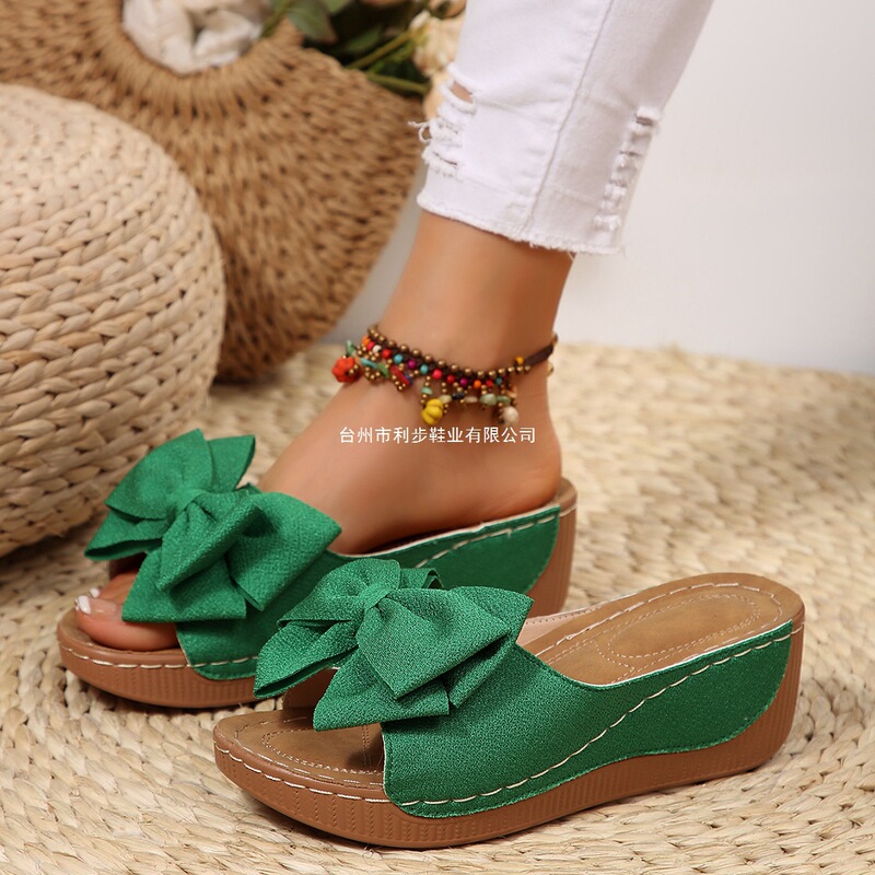 2025 Foreign Trade Summer Women's Wedge-Heeled Thick-Soled Slippers Cross-Border Large Size Wide Strip Fish Mouth Slippers Flower Decoration