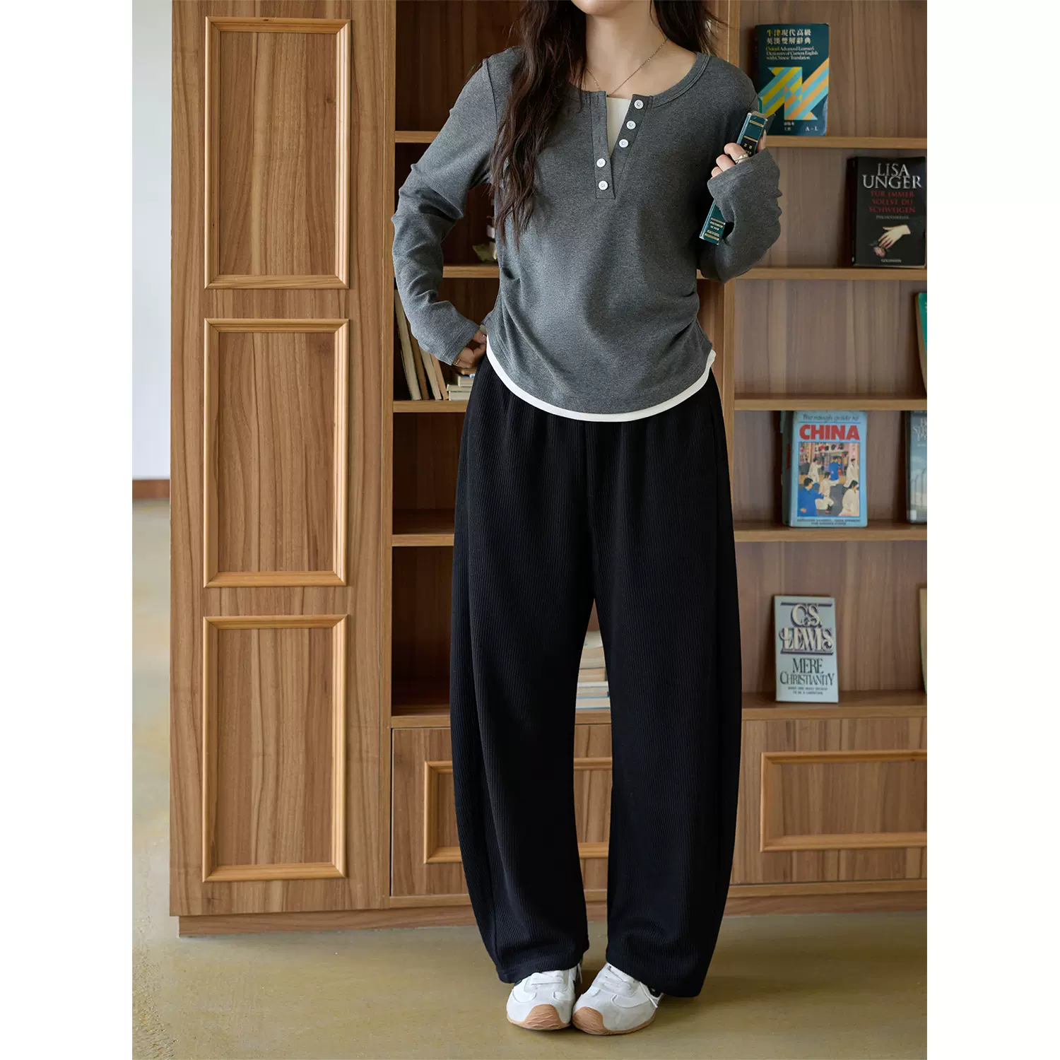 大码女装灯芯绒阔腿锥形弯刀裤胖mm宽松休闲舒适秋冬百搭纯色裤子