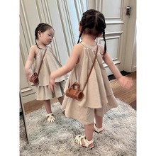 韩版女童2025夏季新款燕麦色压褶挂脖背心小女孩棉麻上衣短裤套装
