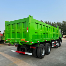 前四后八豪沃自卸车出售 双桥渣土车厢货车 375马力翻斗垃圾车