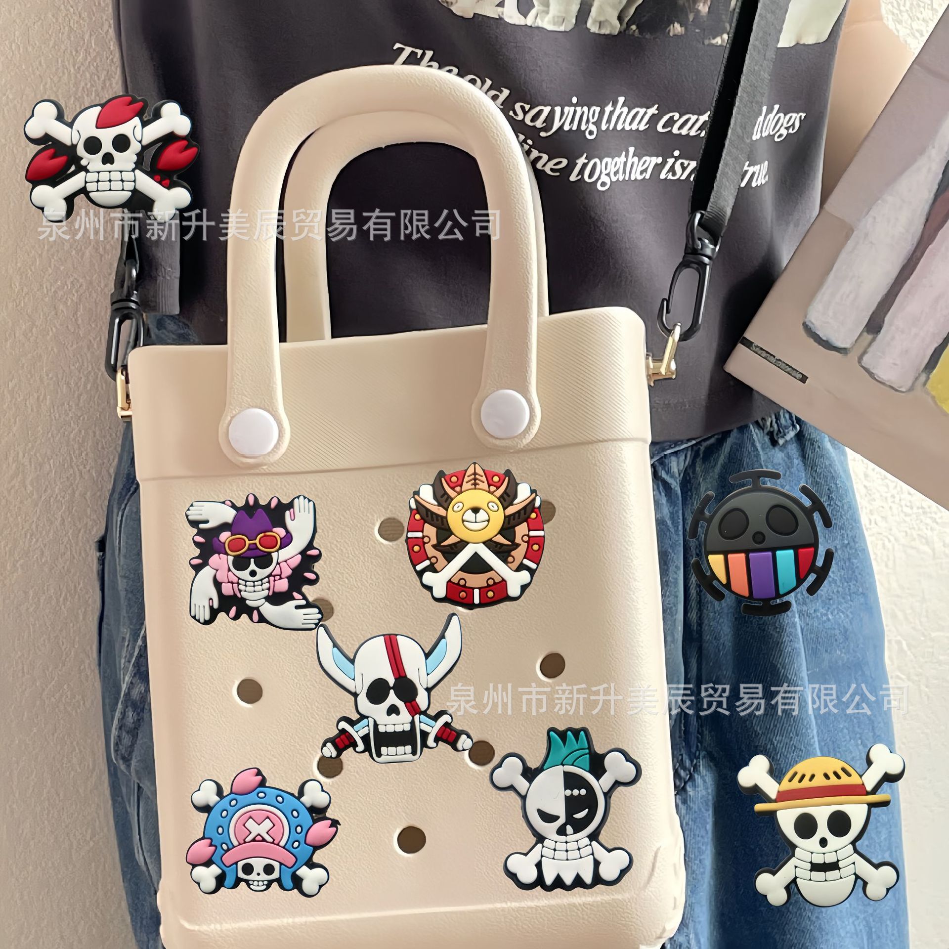 Nuevo una pieza agujero zapatos zapato flor zapato hebilla de dibujos animados clásicos accesorios del zapato hebilla decorativa PVC zapato flor