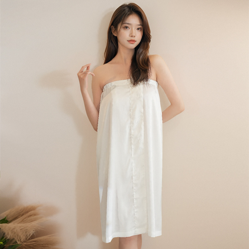 Beiyayan High-End Bathrobe for Women, Simple and Elegant Silk Beauty Salon Buttoned Bath Towel, Chest-Wrap Sleep Robe, Skin-Friendly Guest Wear