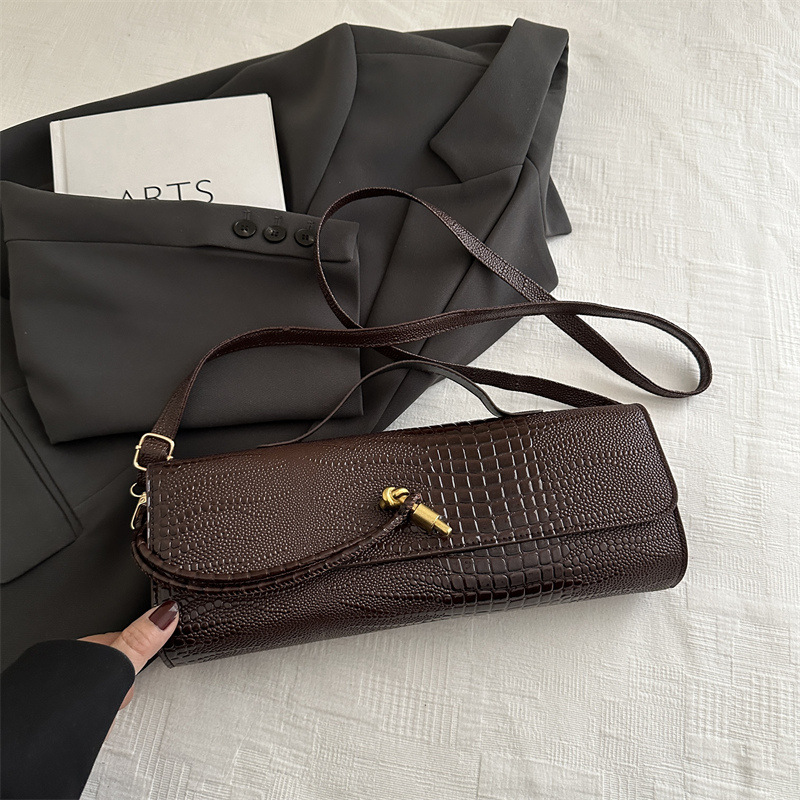 Nuevo bolso mujer moda europea y americana 2025 verano casual pequeño bolso cuadrado personalidad moda estilo occidental bolso de mensajero de un solo hombro mujer