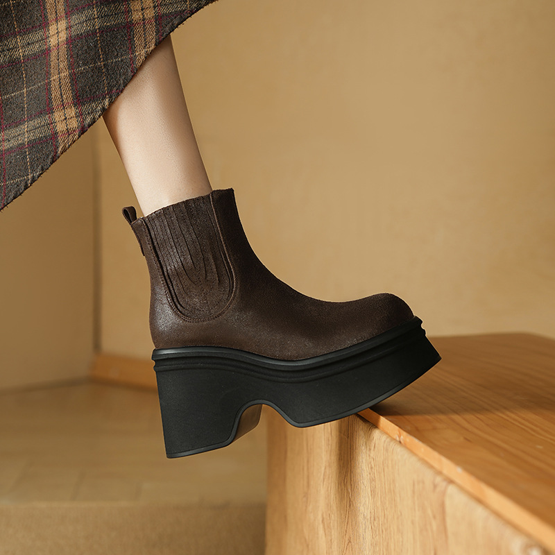 Giày boot Chelsea nữ cổ thun đế dày 10 cm chống nước mùa thu đông — đen, nâu sẫm