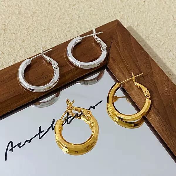 Copper Gold-Plated Minimalist Texture Hoop Earrings for Women, New Niche Style with a High-End Feel