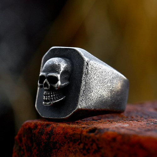 beier foreign trade new stainless steel old skull ring wholesale European and American retro punk style titanium steel ring