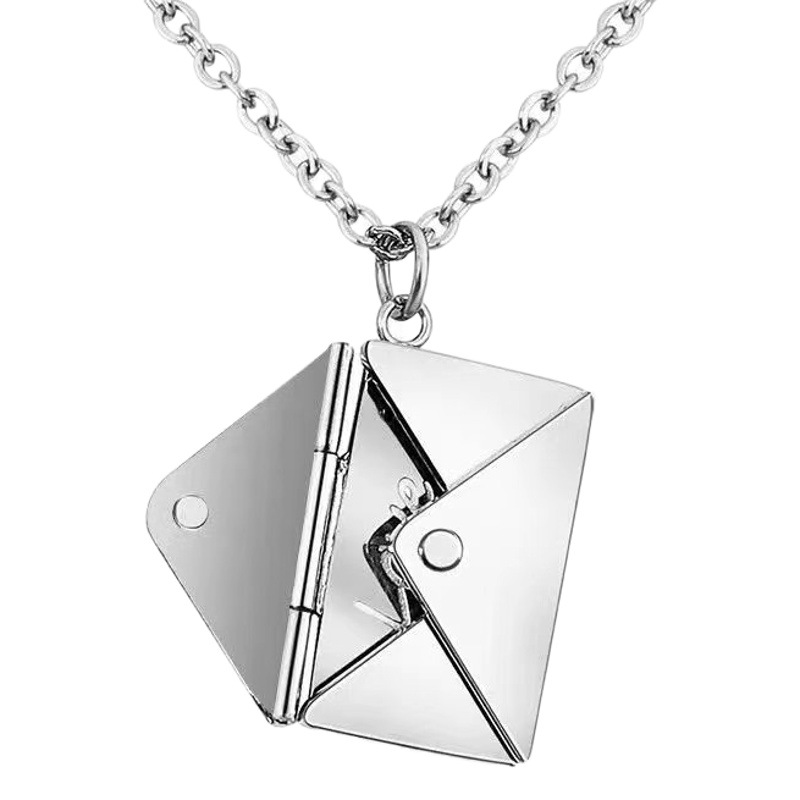 Estilo europeo y americano envolvente collar de titanio acero letras amor carta Cruz-frontera envolvente colgante creativo diseño pareja collar de celebridad en línea