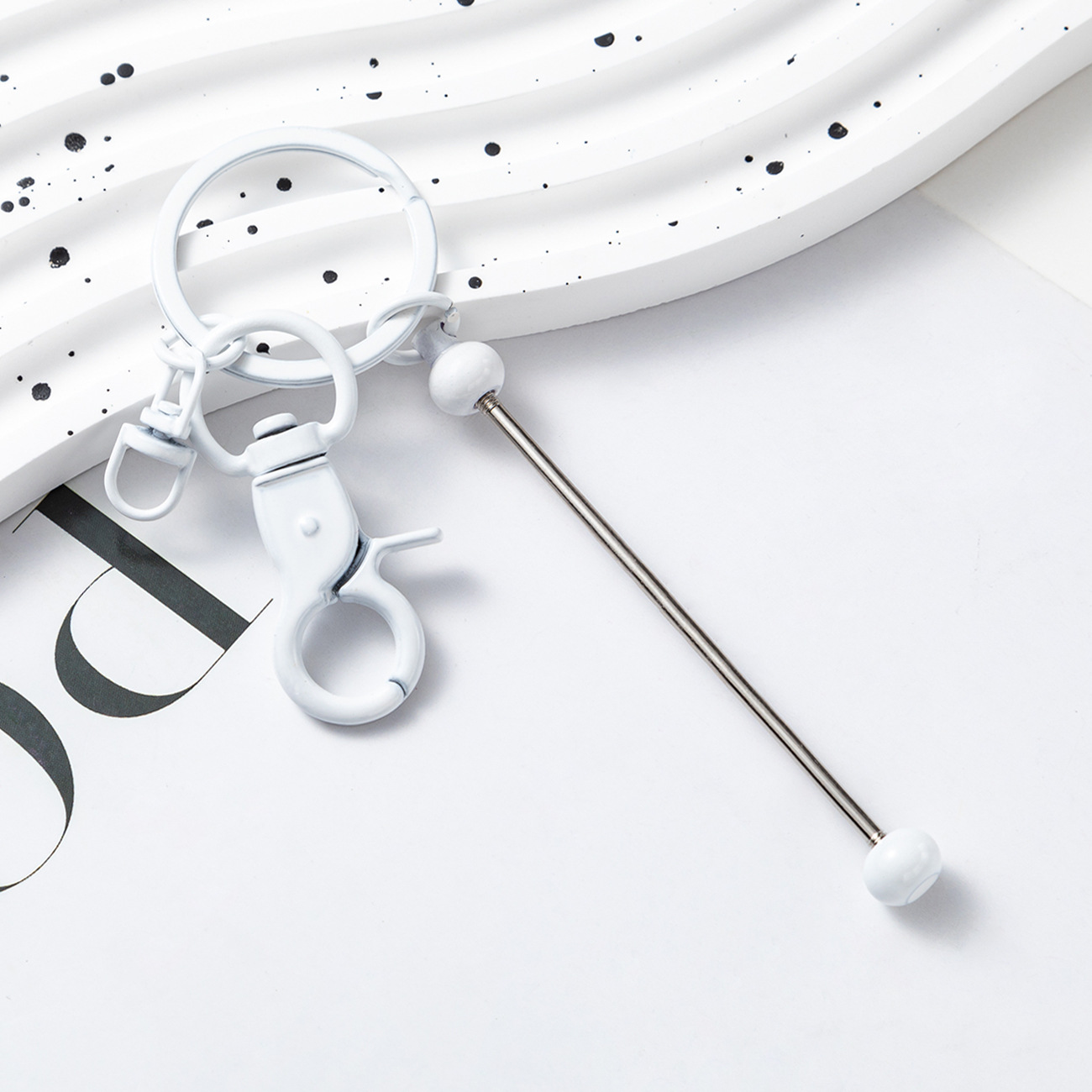 Llavero con cuentas de metal de personalidad creativa, llavero degradado multicolor al por mayor, colgante de joyería de red simple