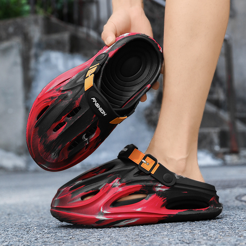 Verano nuevos zapatos de camuflaje con agujeros de coco EVA zapatos de playa casuales antideslizantes zapatos de hombre de doble uso con cabeza hueca