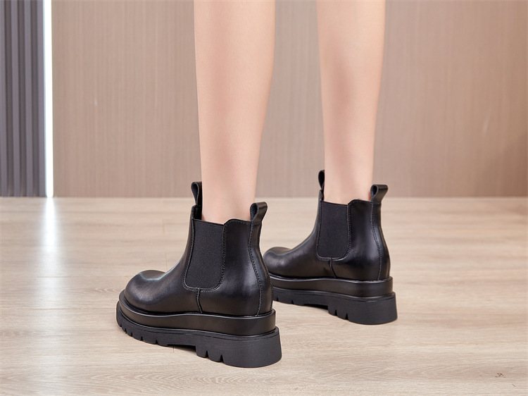 검정색 중간 튜브