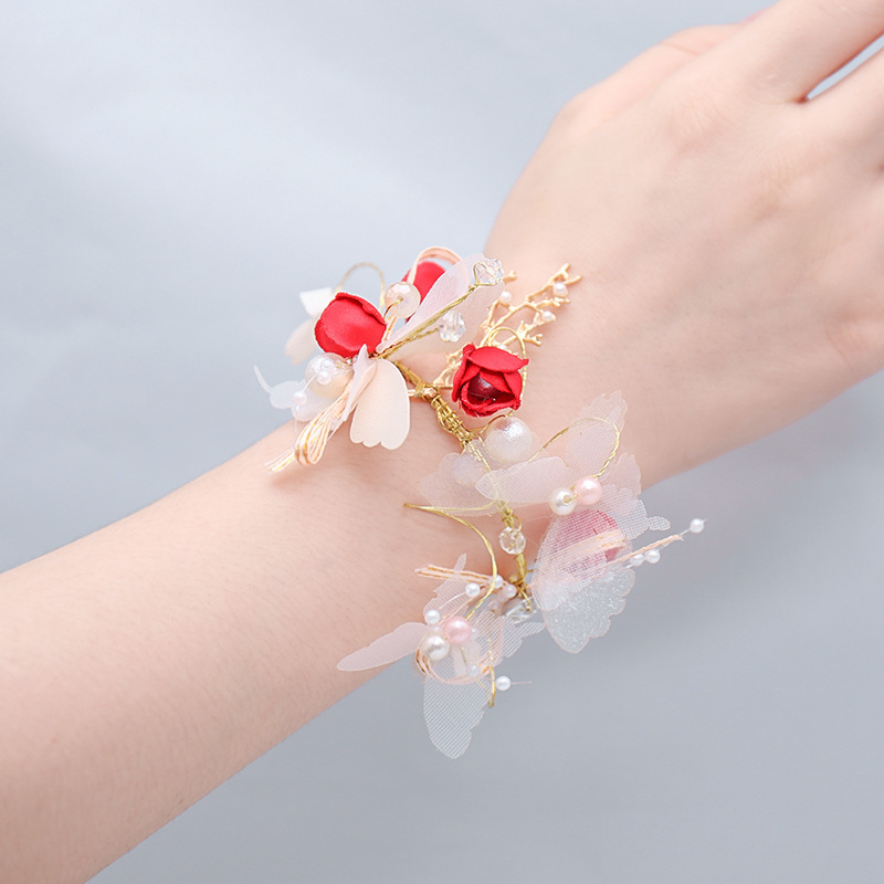 Red wrist flower