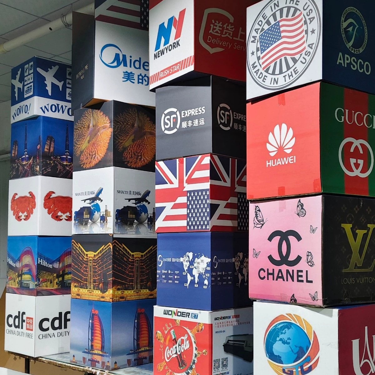 Картонные коробки могут быть изготовлены на заказ, полный ассортимент категорий, логистические коробки, цифровая цветная печать, белые гофрокартонные коробки, упаковочные коробки для логистики.