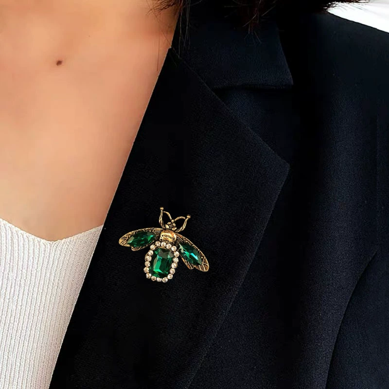 Fashionable brooch, retro protective underware lapel pin, classic suit, accessory, pest control