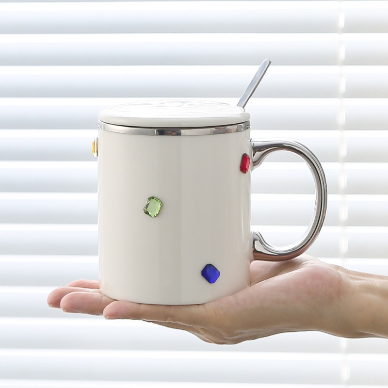 電気メッキ宝石マグ、蓋とスプーン付きの見栄えの良いクリエイティブセラミックマグ、家庭用カップルウォーターカップ、朝食ミルクカップ|undefined