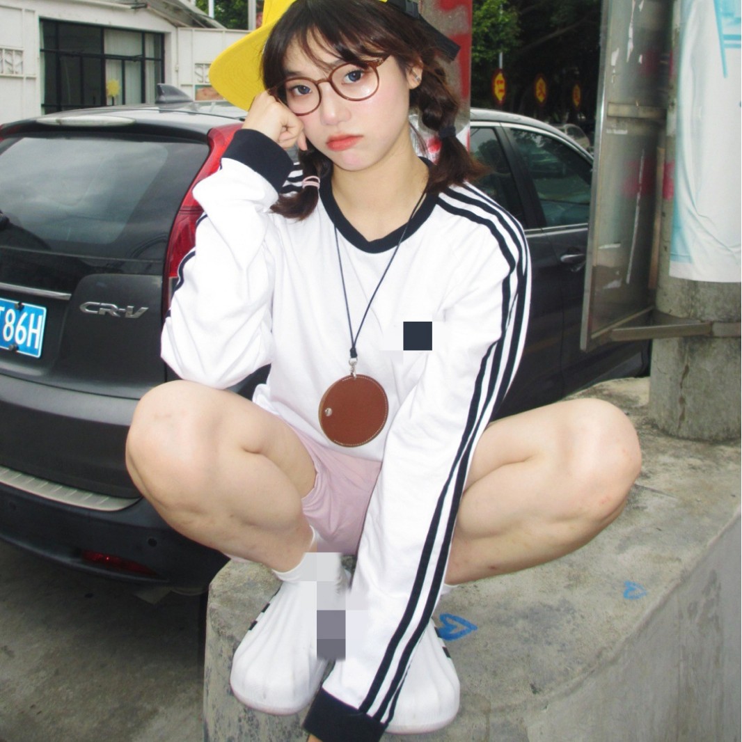 Spring and autumn style, embroidered logo, Jennie's same style, unisex, small logo embroidery, casual long-sleeve T-shirt, sports sweatshirt 582
