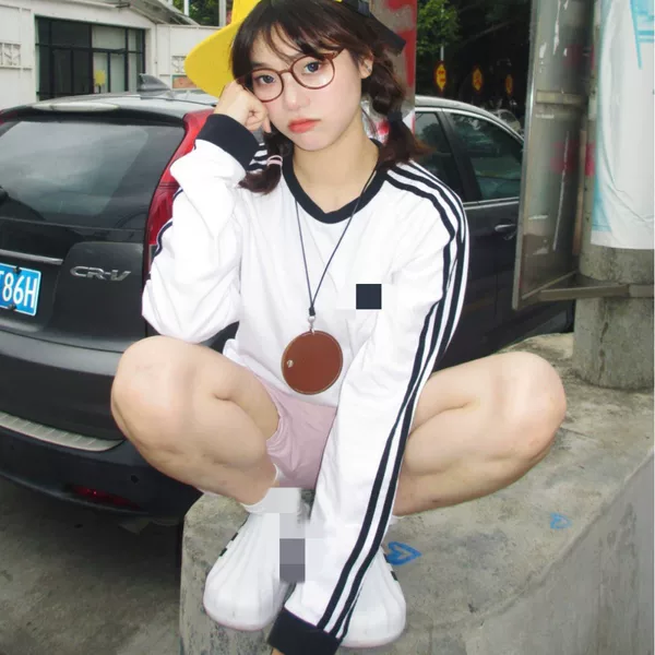 Spring and autumn style, embroidered logo, Jennie's same style, unisex, small logo embroidery, casual long-sleeve T-shirt, sports sweatshirt 582